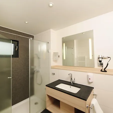 Haus Insel מלון רייכנאו