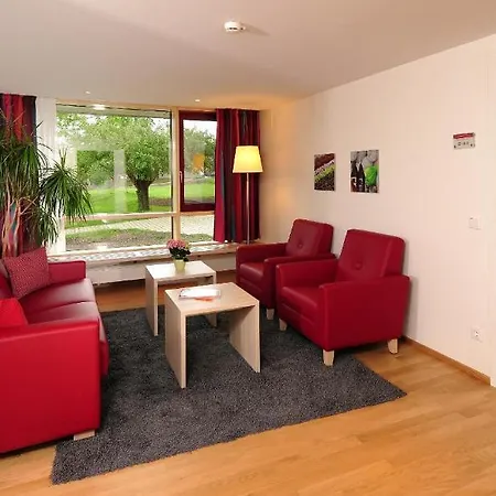 Haus Insel فندق 2*